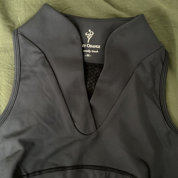 NWOT Woman's Cozy Orange Virgo Tank Racerback. - Picture 4 of 4